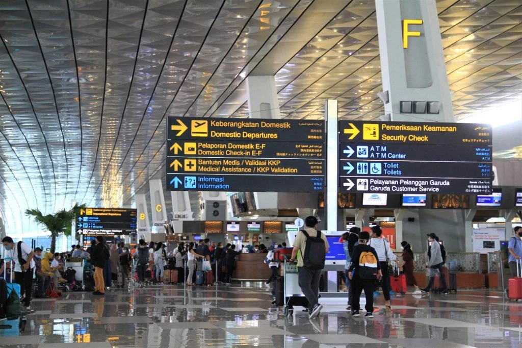 Diguyur Abu Vulkanik Anak Krakatau, Bandara Soekarno-Hatta Ditutup Sementara