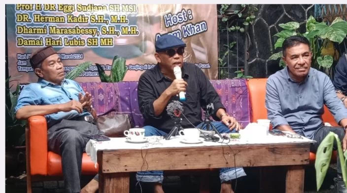 Eggi Sudjana Tantang Qodari Adu Data tentang Kecurangan Pilpres 2024