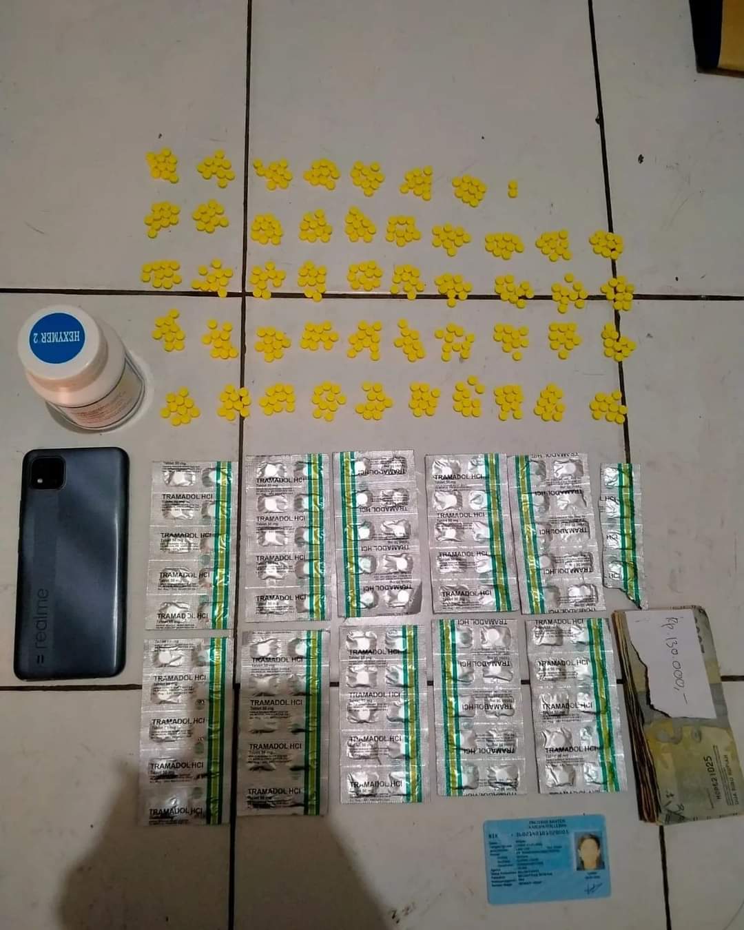 Sat Resnarkoba Polres Lebak Polda Banten berhasil mengamankan Pelaku dan Ratusan butir Obat Tanpa Izin edar