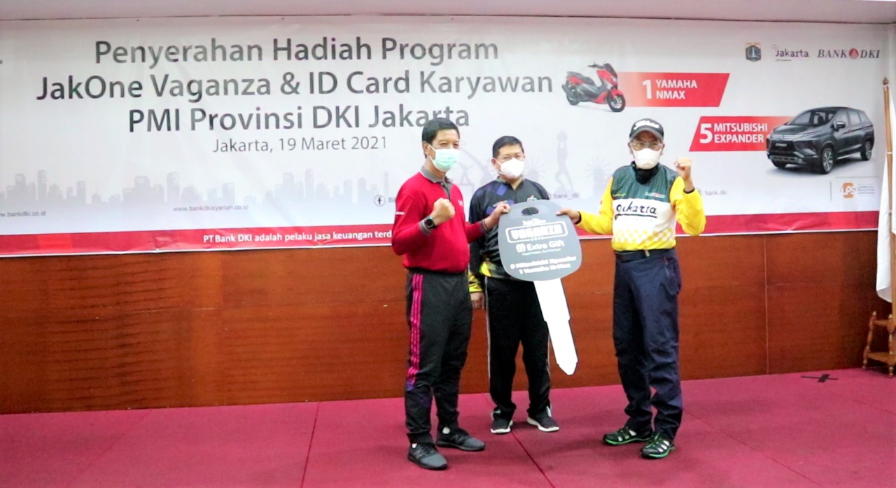 Bank DKI Serahkan Hadiah Program JakOne Vaganza Kepada PMI Provinsi DKI Jakarta