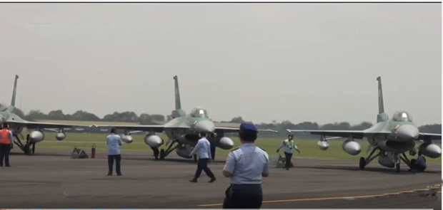 Pesawat Hibah Dari AS Jenis F-16 Tiba di Indonesia